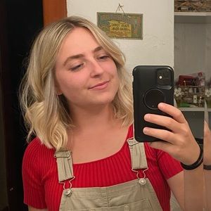 Meet your Posher, Maci